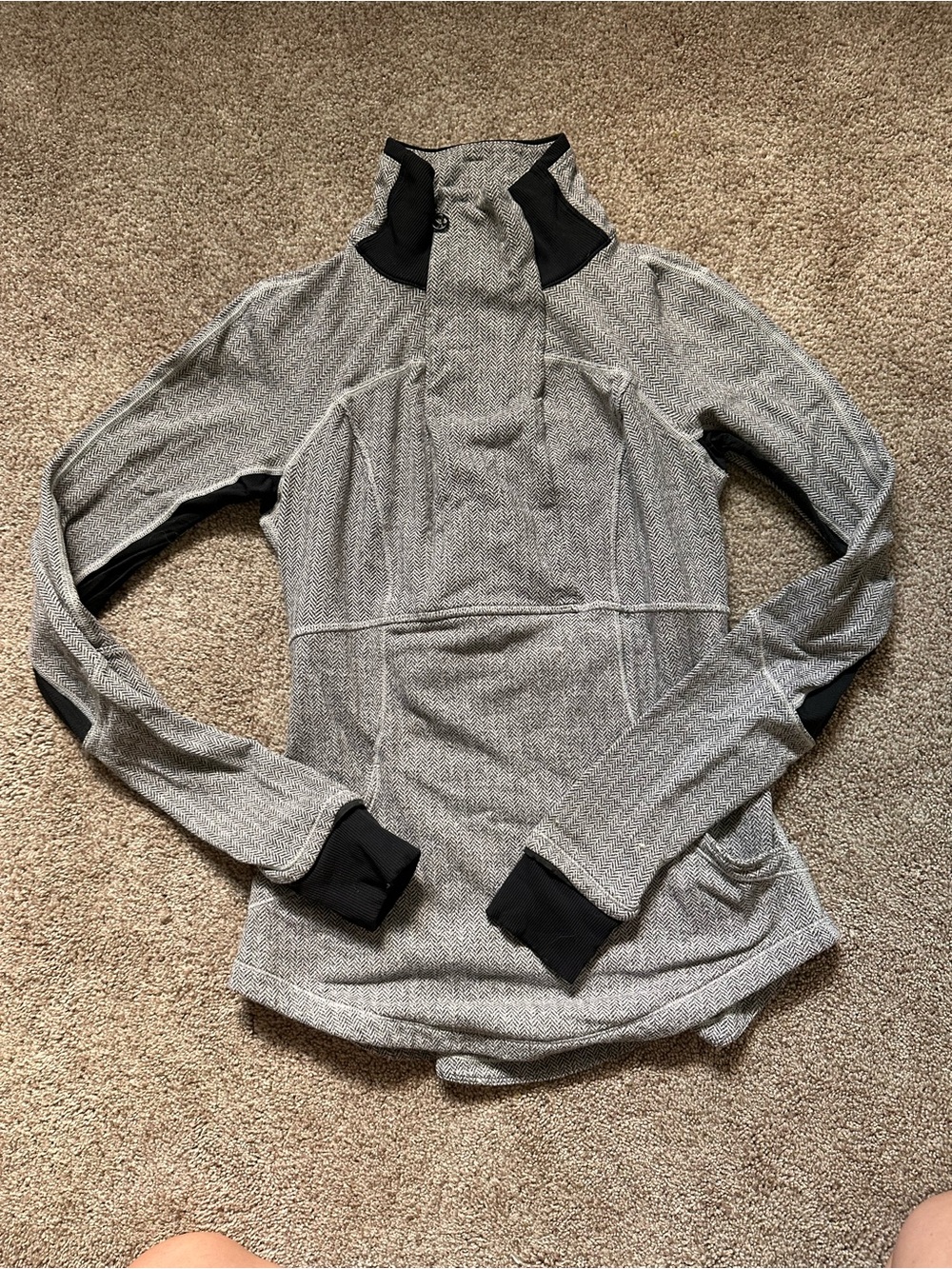 Lululemon Base Runner 1/2 Zip Heathered Herringbone Heathered Black White size 2